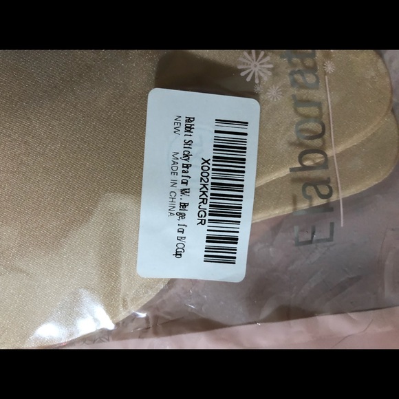 Strapless Lift Up Invisible Bra and Tape - Picture 4 of 7